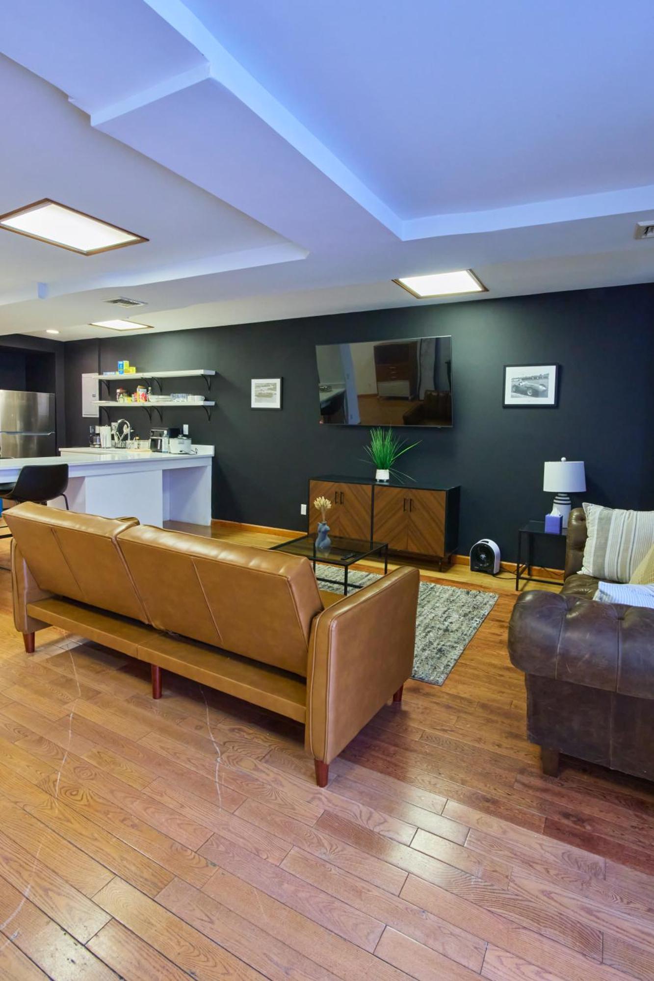 The Luxe Loft Apartment *